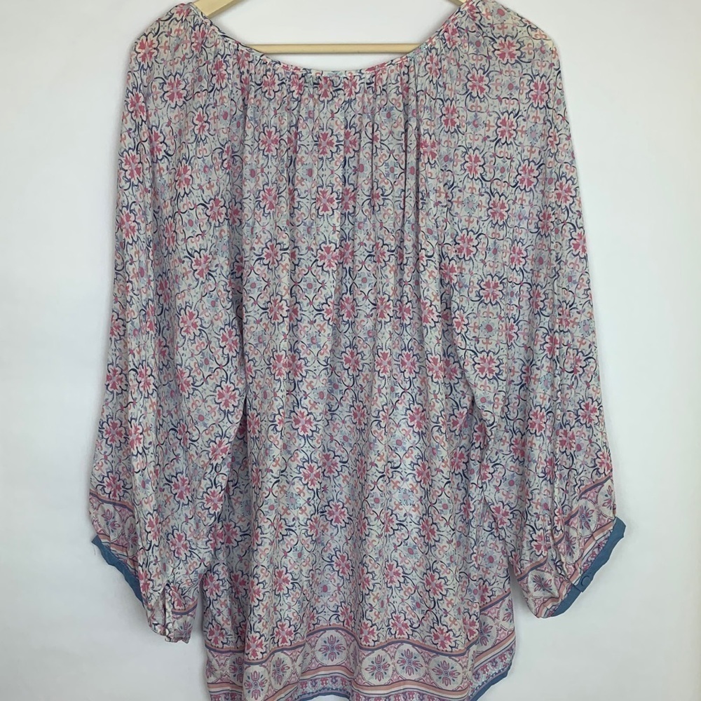 Adrienne Vittadini Floral Blouse Size 1X - Picture 7 of 7